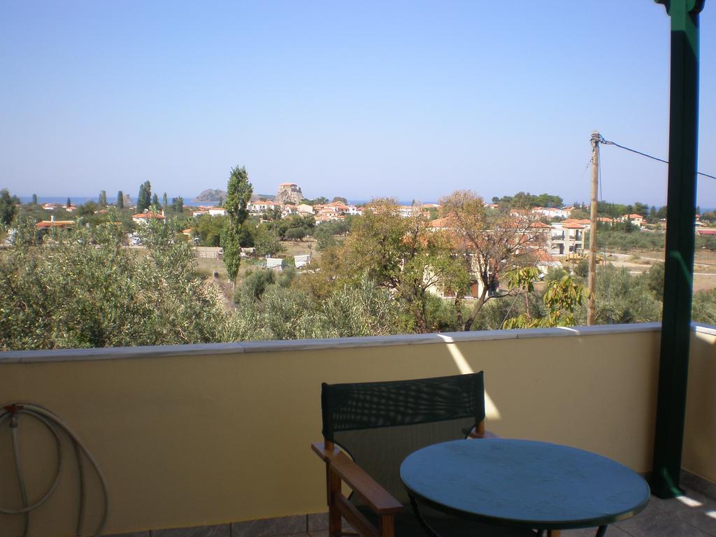 Vasiliki Studios Петра Екстер'єр фото